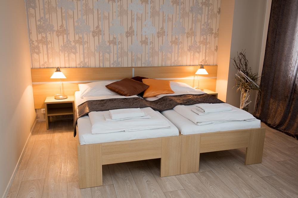 Hotel Imos Breclav Bagian luar foto